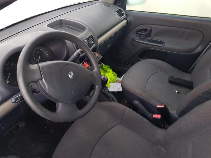 Image Feu arriere principal gauche (feux) - RENAULT CLIO 2