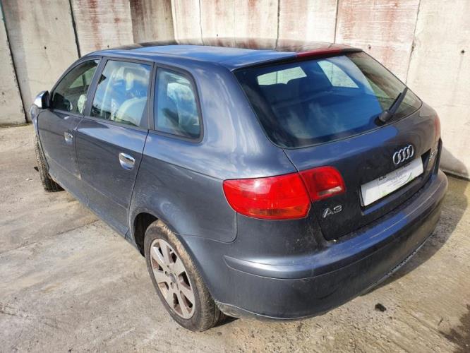 Image Feu arriere principal droit (feux) - AUDI A3 2