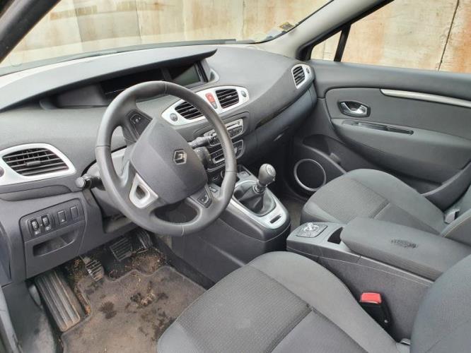 Image Feu arriere principal gauche (feux) - RENAULT SCENIC 3