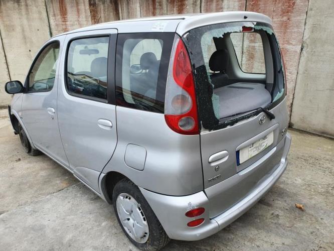 Image Moteur - TOYOTA YARIS VERSO