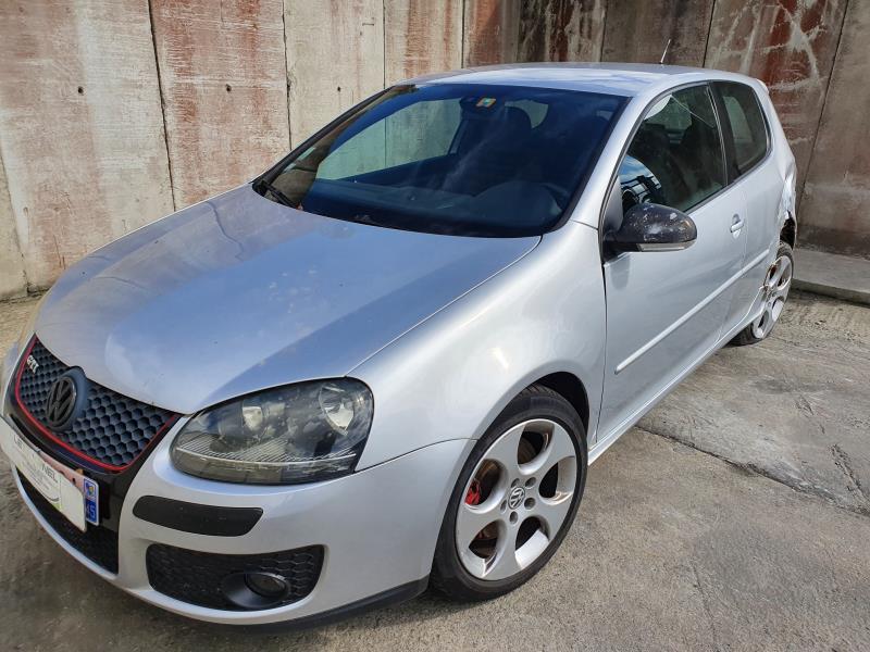 Image VOLKSWAGEN GOLF 5