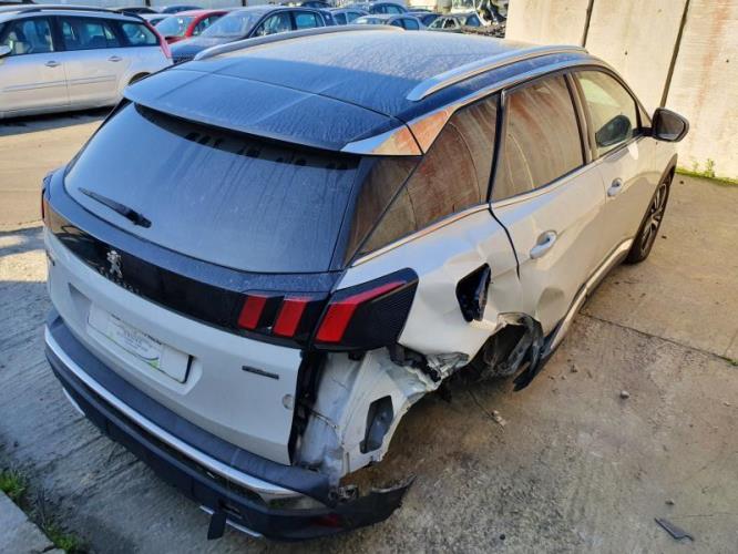 Image Ecran GPS - PEUGEOT 3008 2