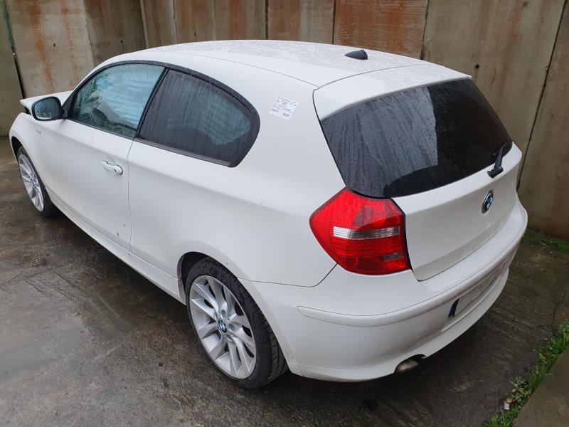 Image BMW SERIE 1 E81