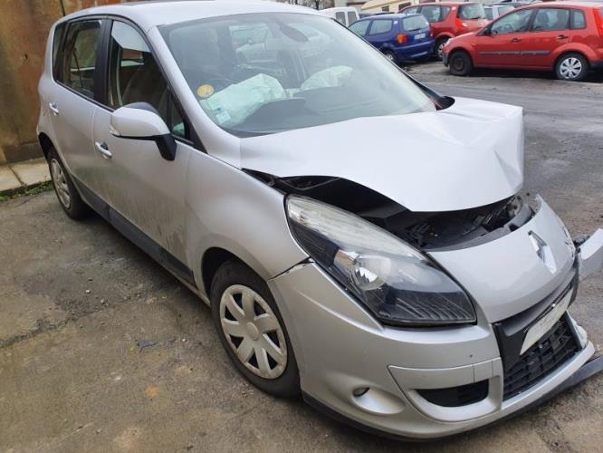 Image Feu arriere principal droit (feux) - RENAULT SCENIC 3