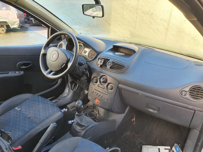 Image Feu arriere principal gauche (feux) - RENAULT CLIO 3