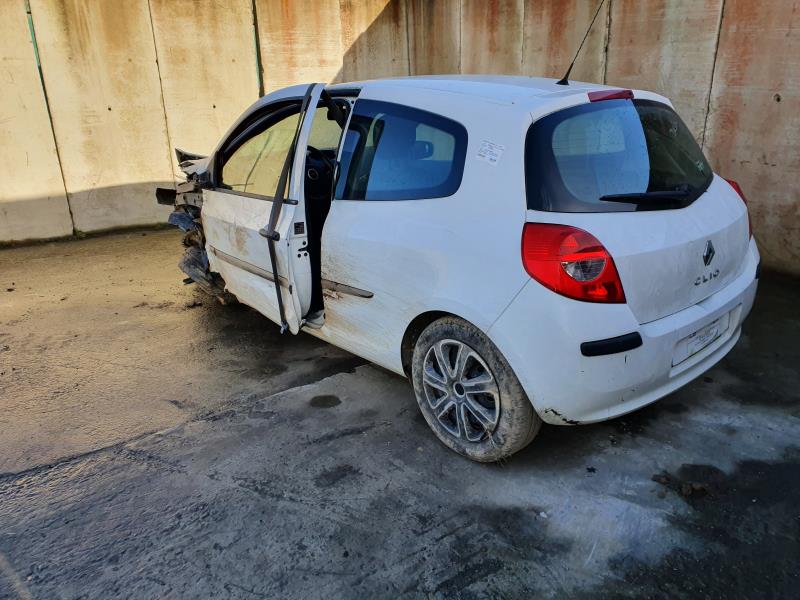 Image Feu arriere principal gauche (feux) - RENAULT CLIO 3