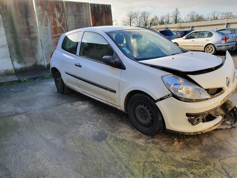 Image Feu arriere principal gauche (feux) - RENAULT CLIO 3