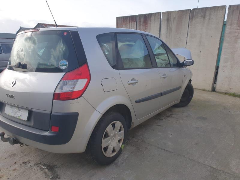 Image Feu arriere principal gauche (feux) - RENAULT SCENIC 2