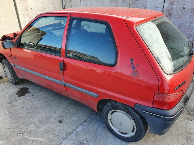 Image Feu arriere principal droit (feux) - PEUGEOT 106