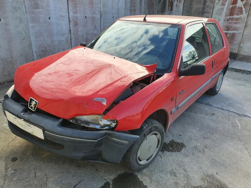 Image Feu arriere principal droit (feux) - PEUGEOT 106
