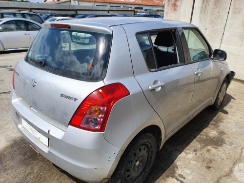 Image Porte avant droit - SUZUKI SWIFT 3