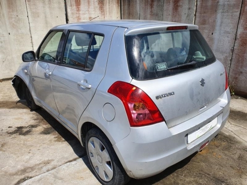 Image Porte avant droit - SUZUKI SWIFT 3