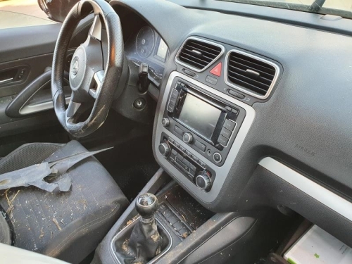 Image Autoradio d'origine - VOLKSWAGEN SCIROCCO 3