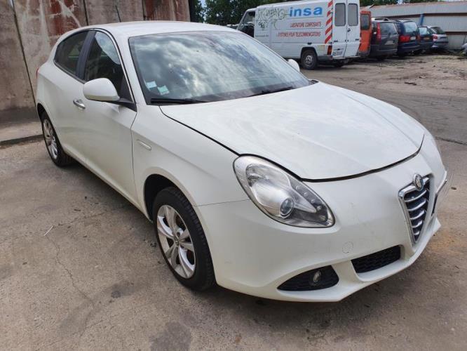 Image Feu arriere principal droit (feux) - ALFA ROMEO GIULIETTA 2