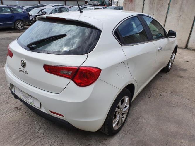 Image Feu arriere principal droit (feux) - ALFA ROMEO GIULIETTA 2