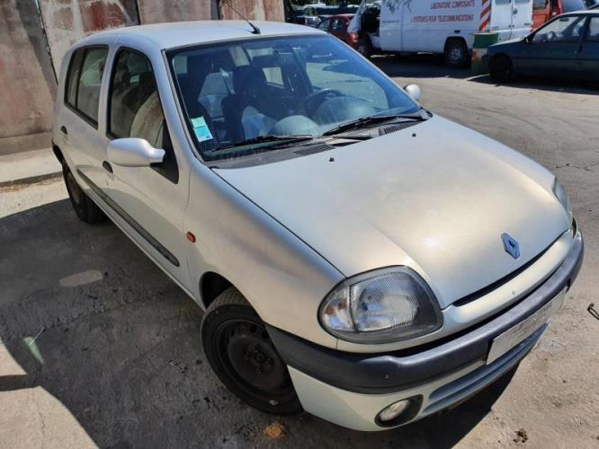 Image Feu arriere principal droit (feux) - RENAULT CLIO 2