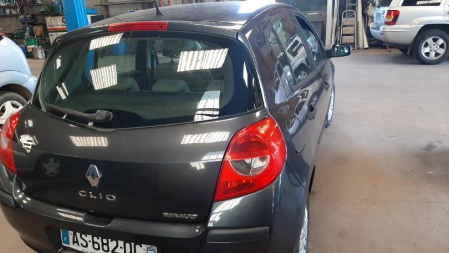 Image Feu arriere principal droit (feux) - RENAULT CLIO 3