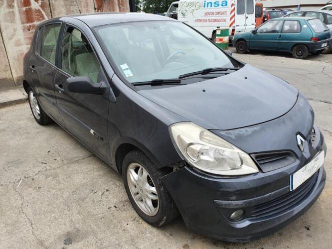 Image Feu arriere principal droit (feux) - RENAULT CLIO 3