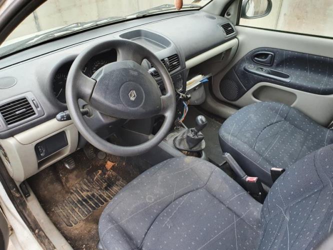 Image Feu arriere principal gauche (feux) - RENAULT CLIO 2