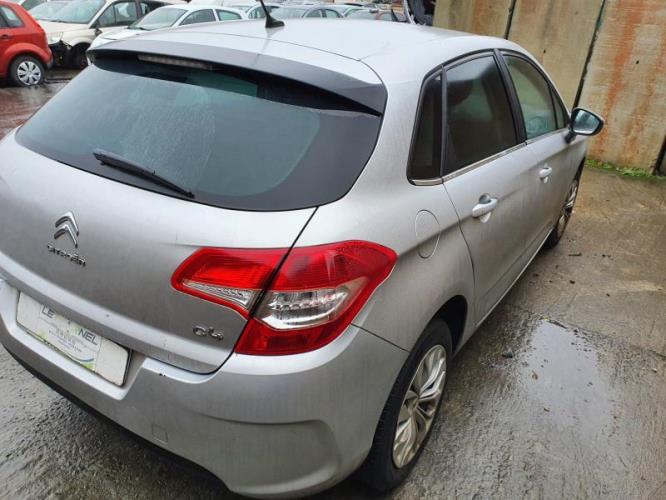 Image Facade autoradio - CITROEN C4 2