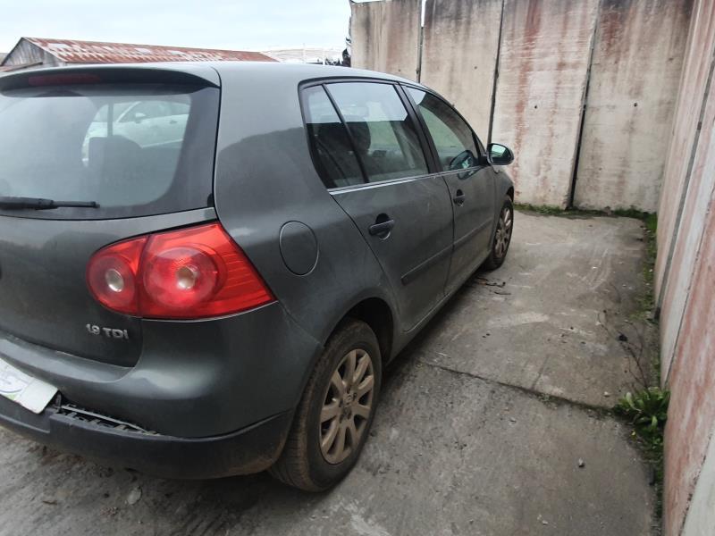 Image VOLKSWAGEN GOLF 5