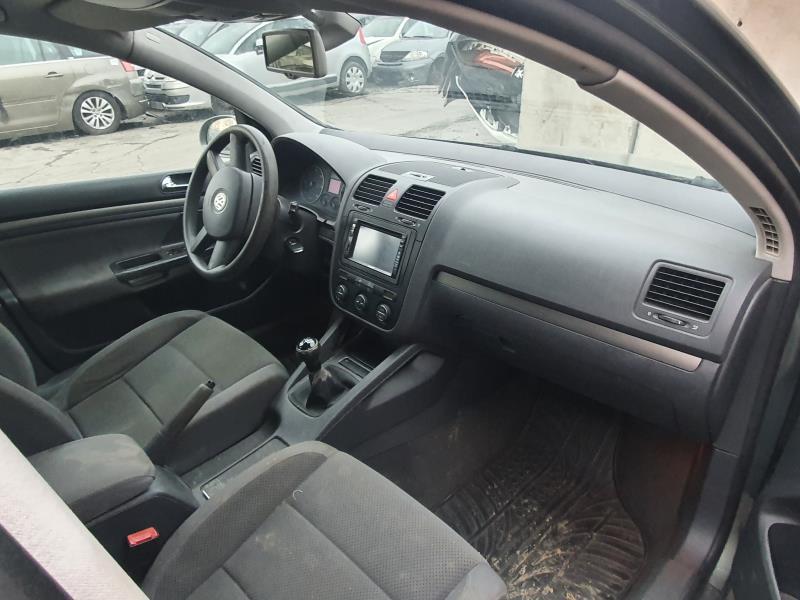 Image VOLKSWAGEN GOLF 5