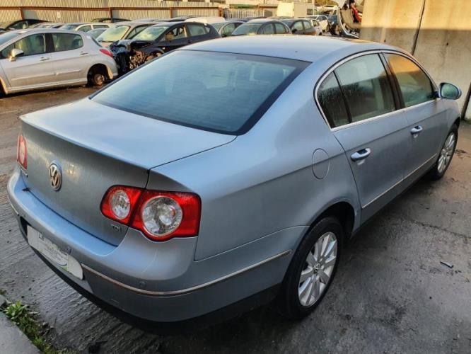 Image Feu arriere secondaire gauche (feux) - VOLKSWAGEN PASSAT 5