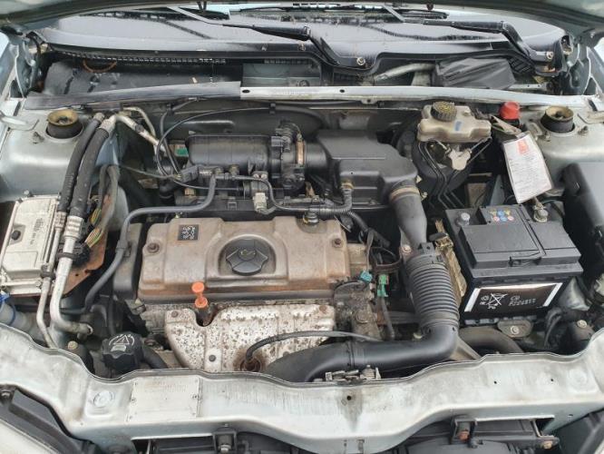 Image Feu arriere principal droit (feux) - PEUGEOT 106