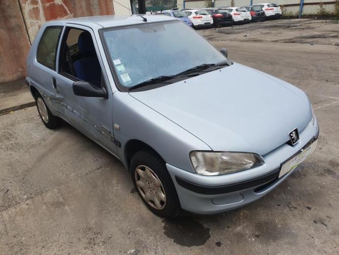 Image Feu arriere principal droit (feux) - PEUGEOT 106