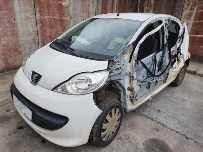 Image Feu arriere principal droit (feux) - PEUGEOT 107