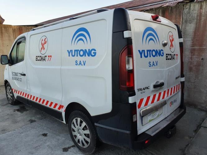 Image Crosse arriere droit - RENAULT TRAFIC 3 COURT