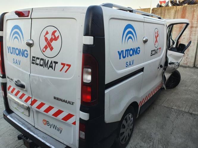 Image Crosse arriere droit - RENAULT TRAFIC 3 COURT