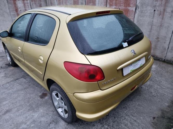 Image Pare choc avant - PEUGEOT 206