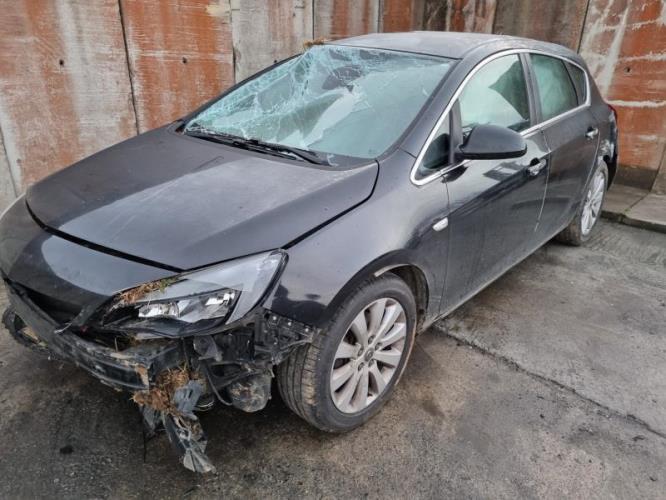 Image Malle/Hayon arriere - OPEL ASTRA J