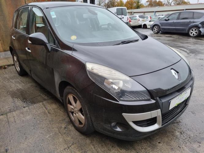 Image Feu arriere principal gauche (feux) - RENAULT SCENIC 3