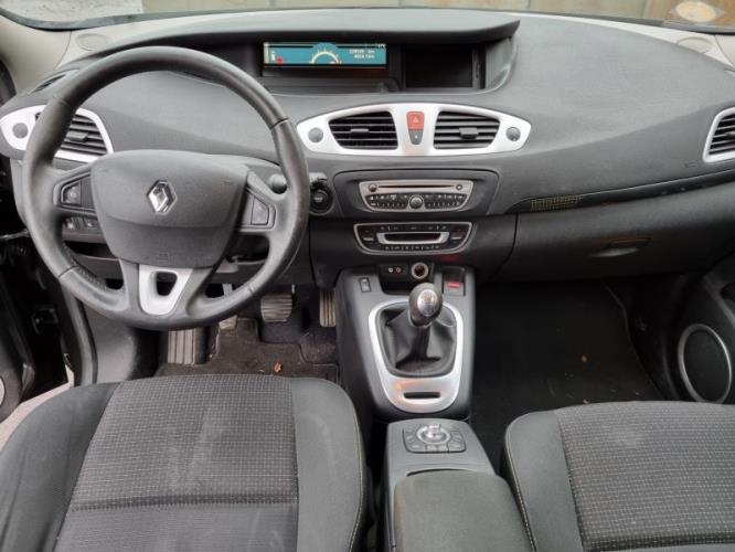 Image Feu arriere principal gauche (feux) - RENAULT SCENIC 3