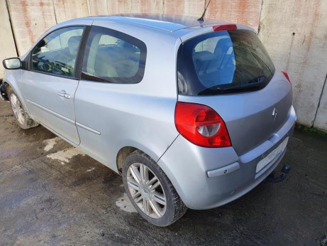Image Feu arriere principal droit (feux) - RENAULT CLIO 3