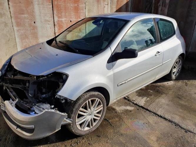 Image Feu arriere principal droit (feux) - RENAULT CLIO 3