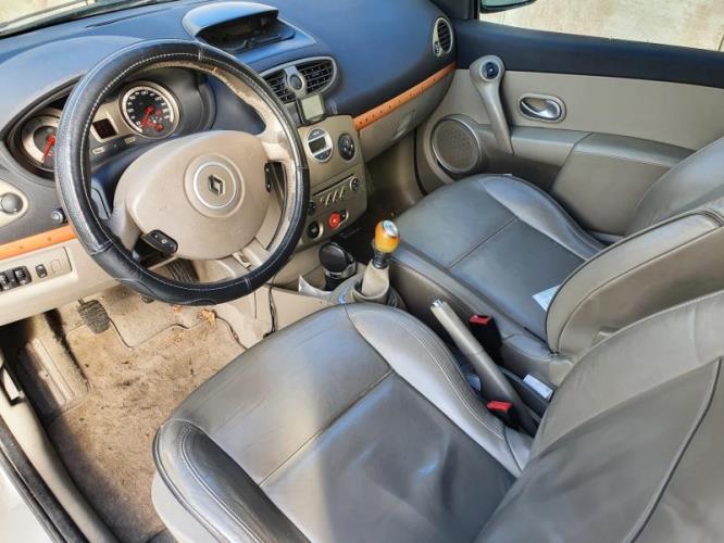 Image Feu arriere principal droit (feux) - RENAULT CLIO 3