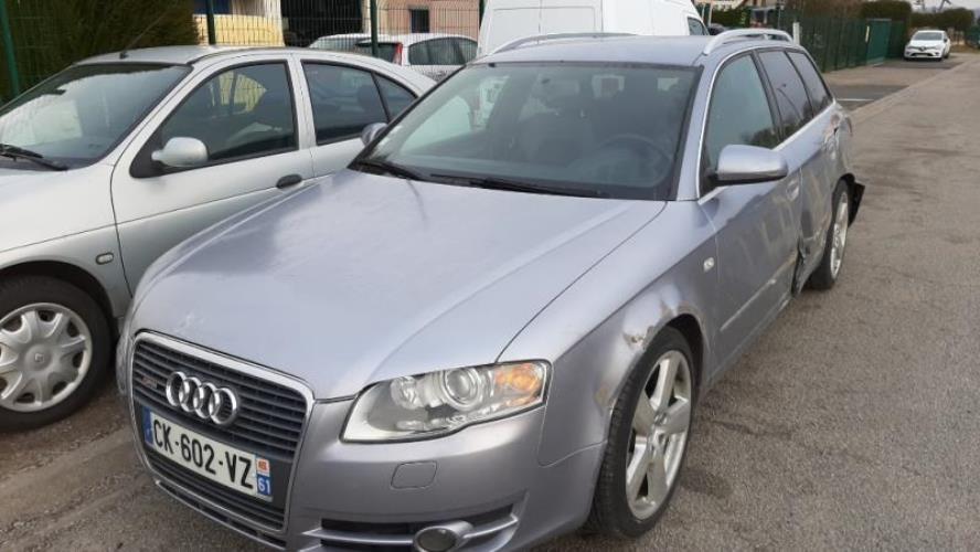 Image Feu arriere principal droit (feux) - AUDI A4 2