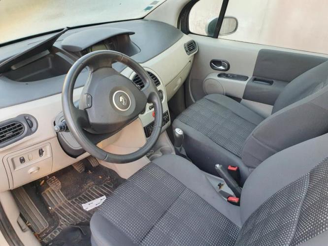 Image Feu arriere principal droit (feux) - RENAULT MODUS