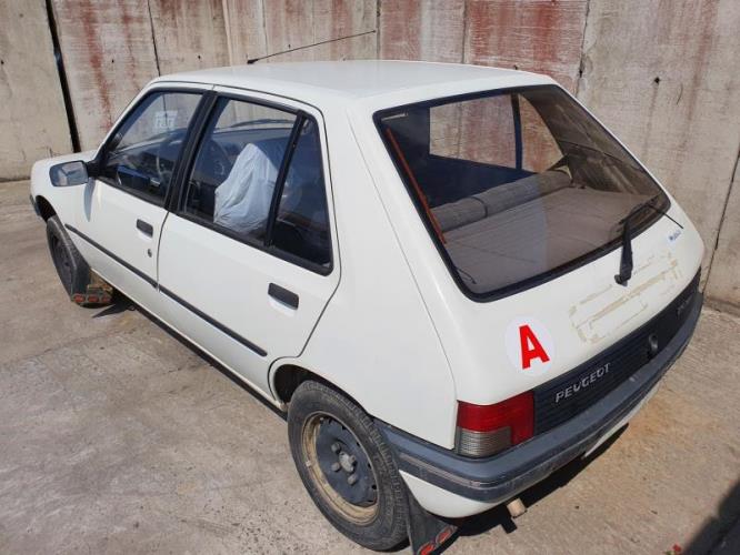 Image Retroviseur droit - PEUGEOT 205