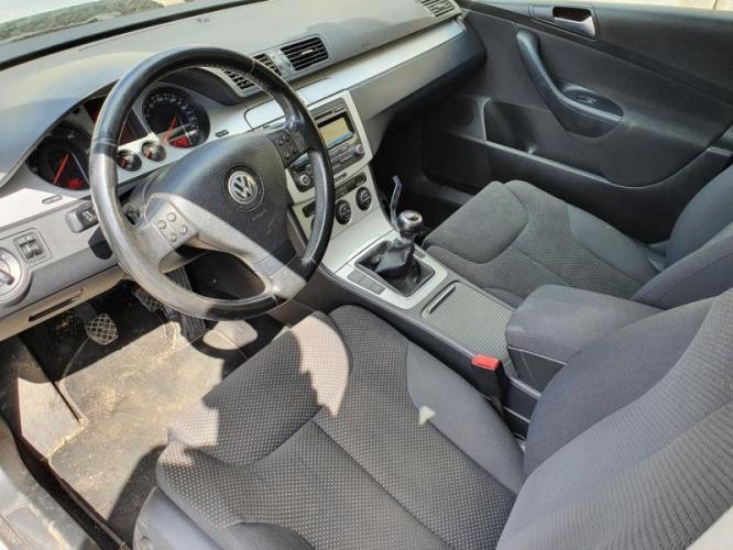 Image Autoradio d'origine - VOLKSWAGEN PASSAT 5