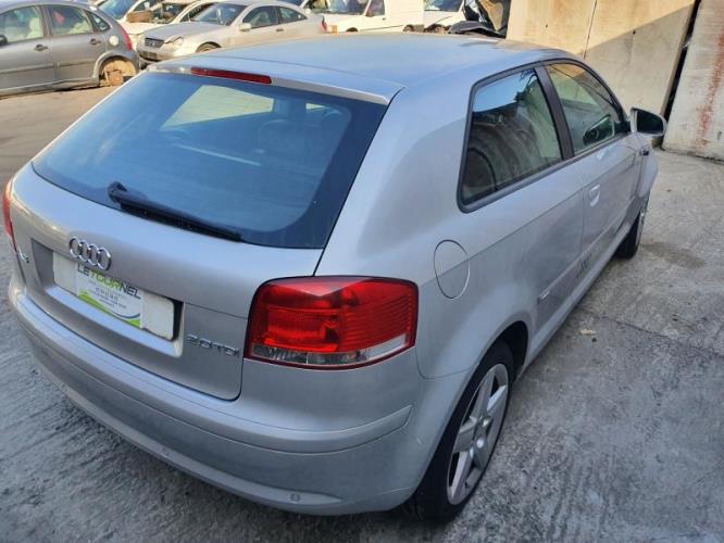 Image Feu arriere principal droit (feux) - AUDI A3 2