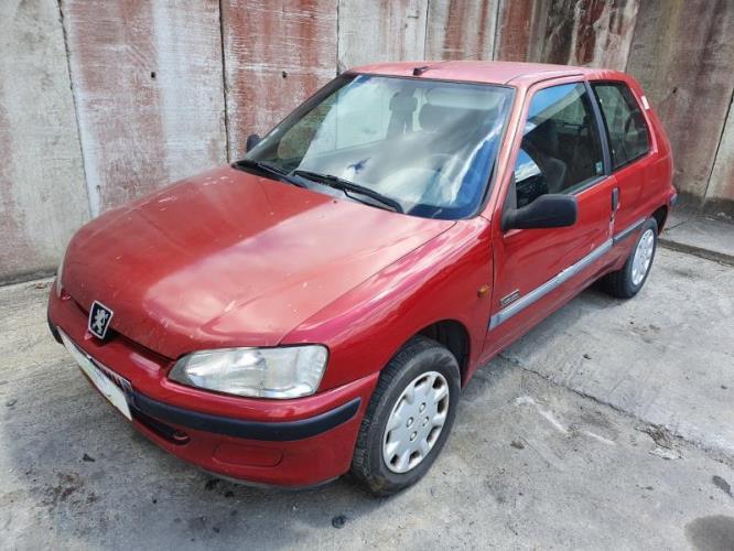 Image Feu arriere principal gauche (feux) - PEUGEOT 106