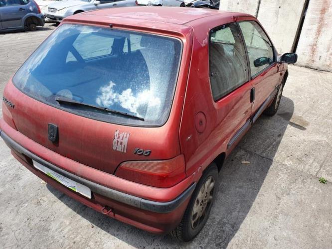 Image Feu arriere principal gauche (feux) - PEUGEOT 106