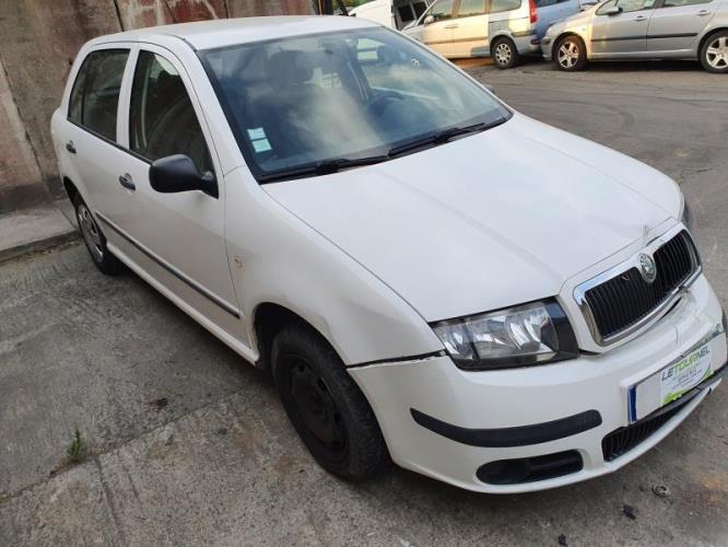Image Feu arriere principal gauche (feux) - SKODA FABIA 1