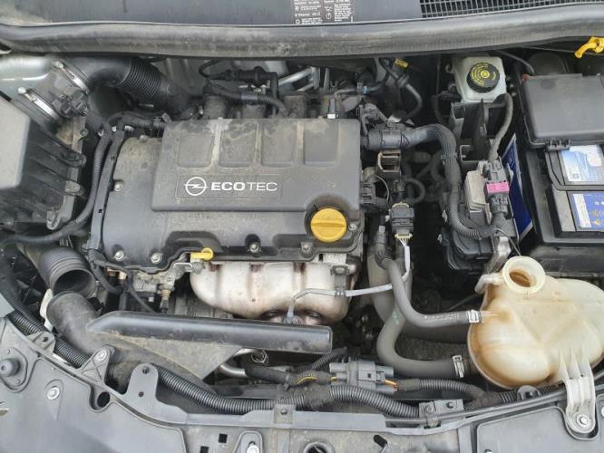 Image Feu arriere principal gauche (feux) - OPEL CORSA D