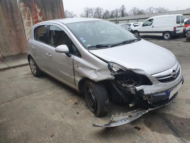 Image Feu arriere principal gauche (feux) - OPEL CORSA D