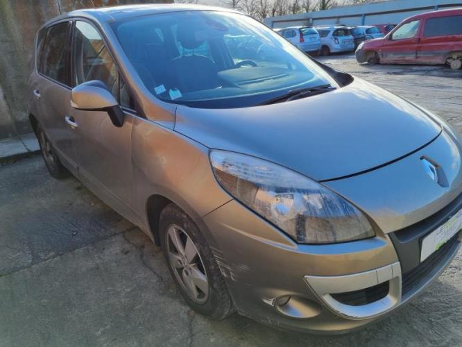 Image Feu arriere principal droit (feux) - RENAULT SCENIC 3